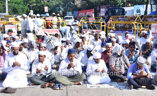 stage protest1...